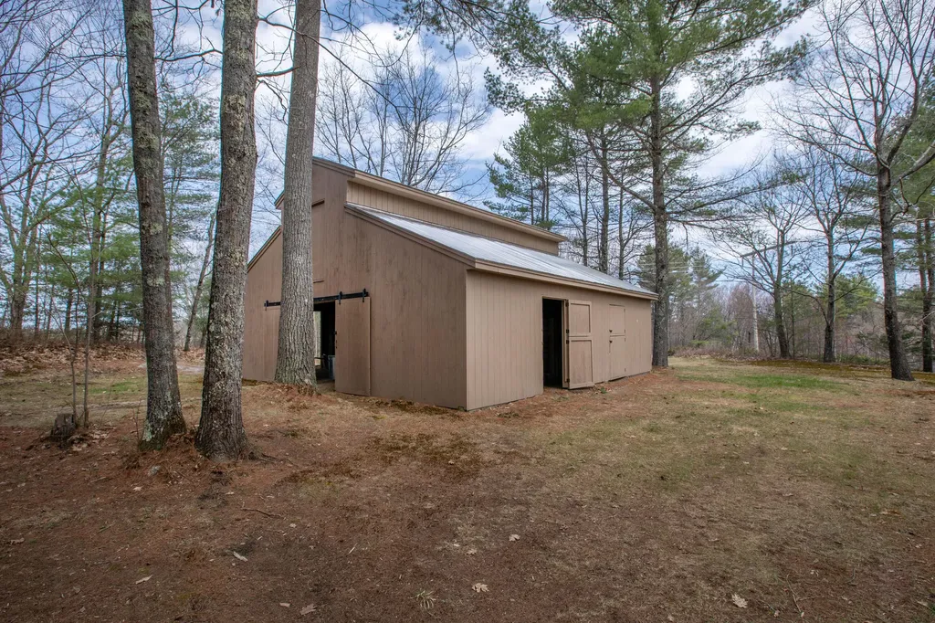 41 Hatch Road Auburn ME 04210