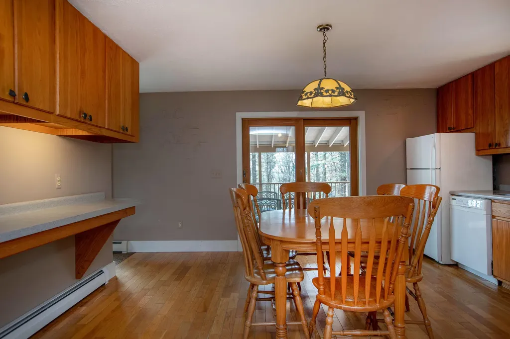 41 Hatch Road Auburn ME 04210