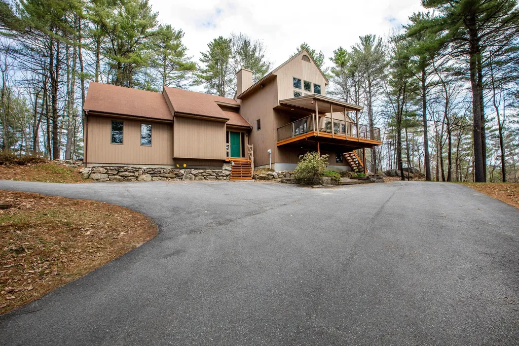 41 Hatch Road Auburn ME 04210