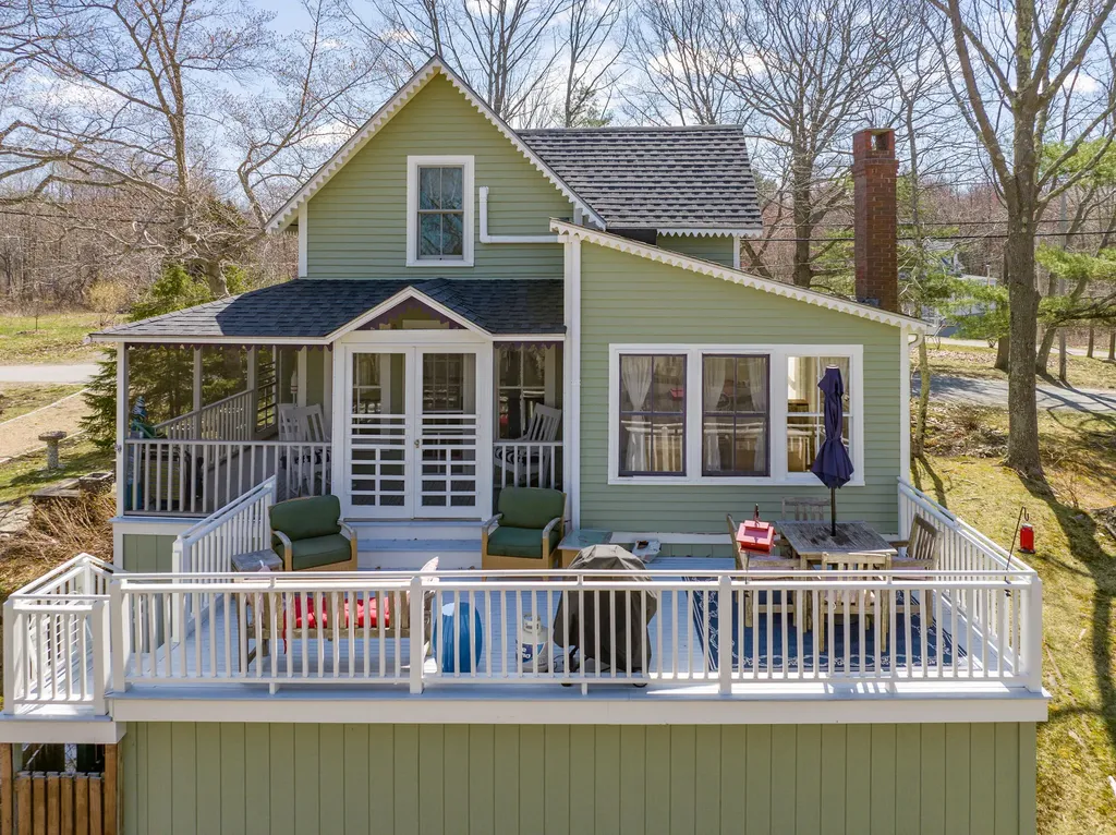 224 Pleasant Avenue Portland ME 04108