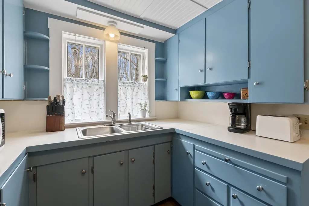 522 Friendship Road Waldoboro ME 04572