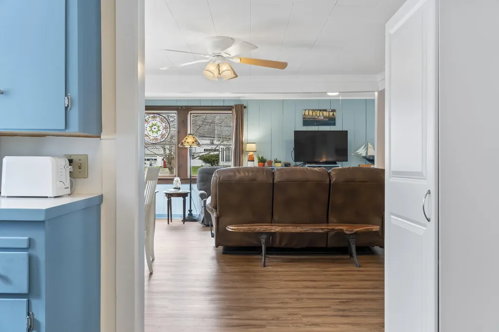 522 Friendship Road Waldoboro ME 04572