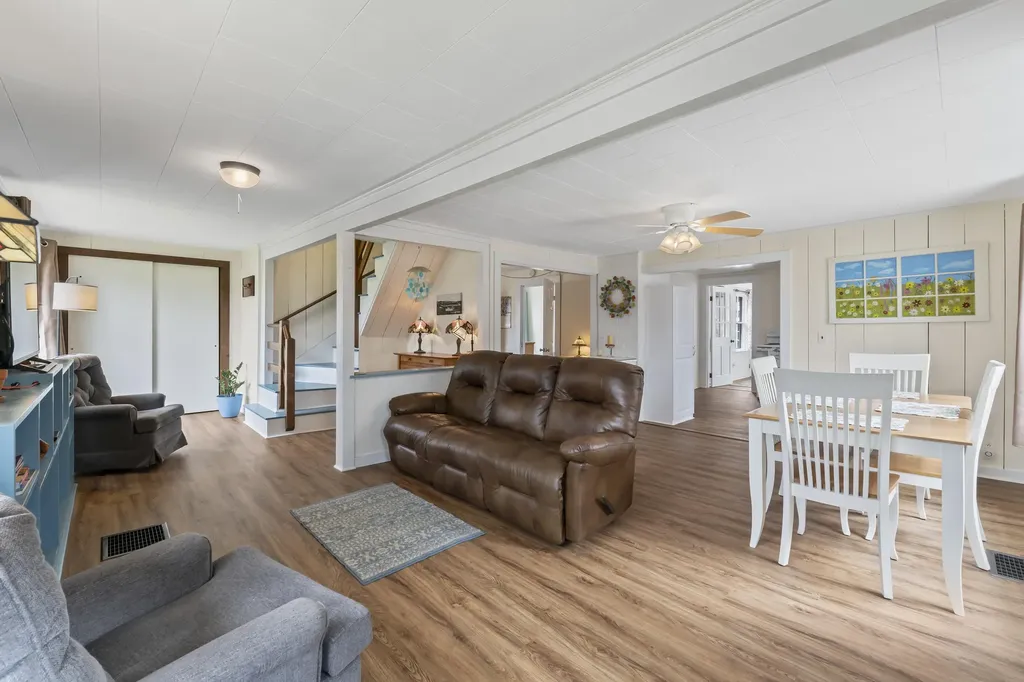 522 Friendship Road Waldoboro ME 04572