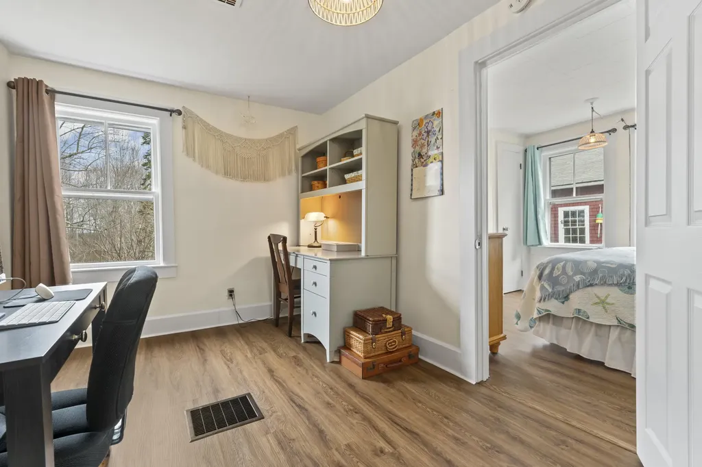 522 Friendship Road Waldoboro ME 04572