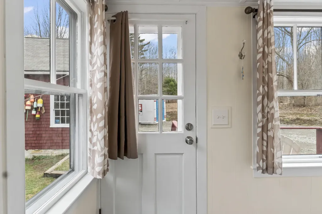 522 Friendship Road Waldoboro ME 04572