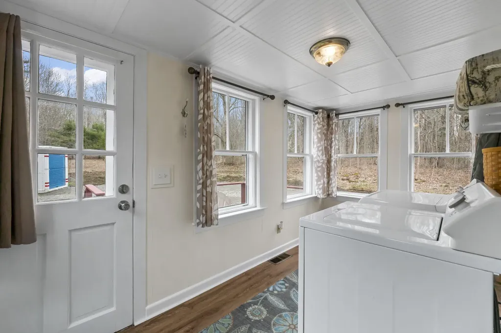 522 Friendship Road Waldoboro ME 04572