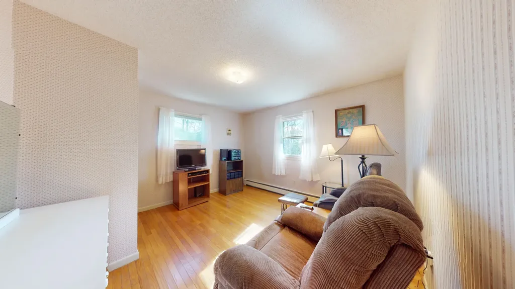 5 Mitchell Street Lewiston ME 04240