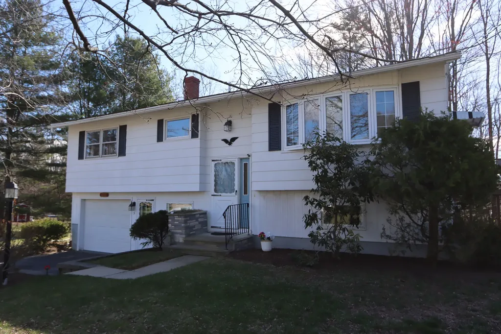 5 Mitchell Street Lewiston ME 04240