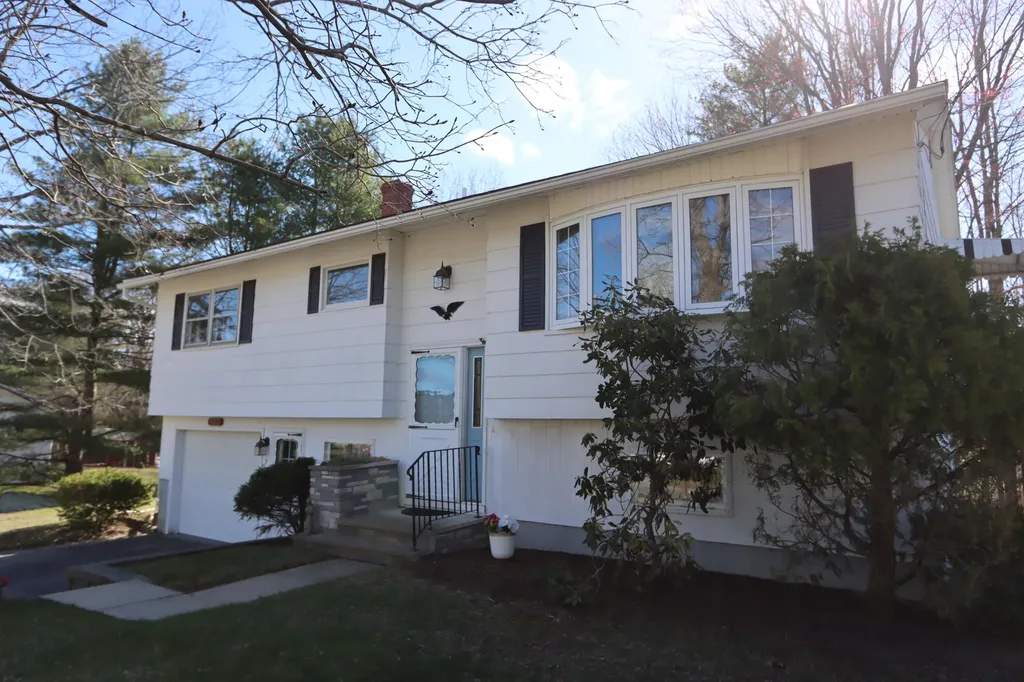 5 Mitchell Street Lewiston ME 04240