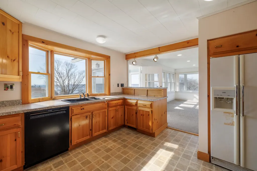 502 Reach Road Sedgwick ME 04673