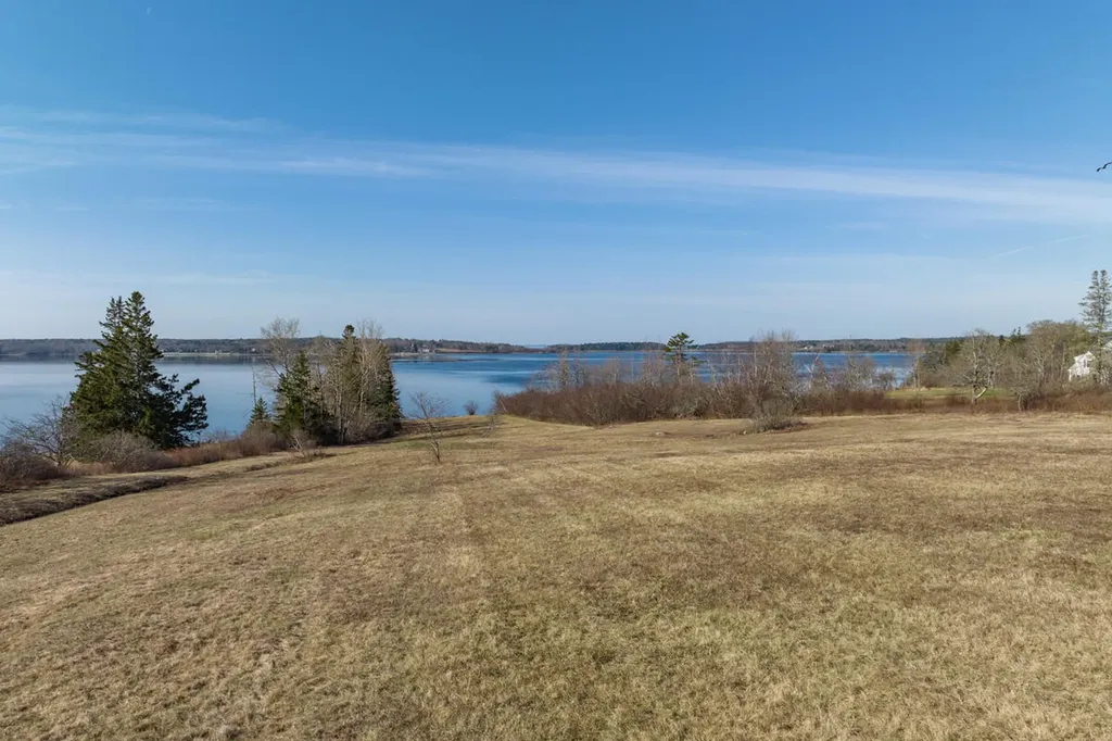 502 Reach Road Sedgwick ME 04673