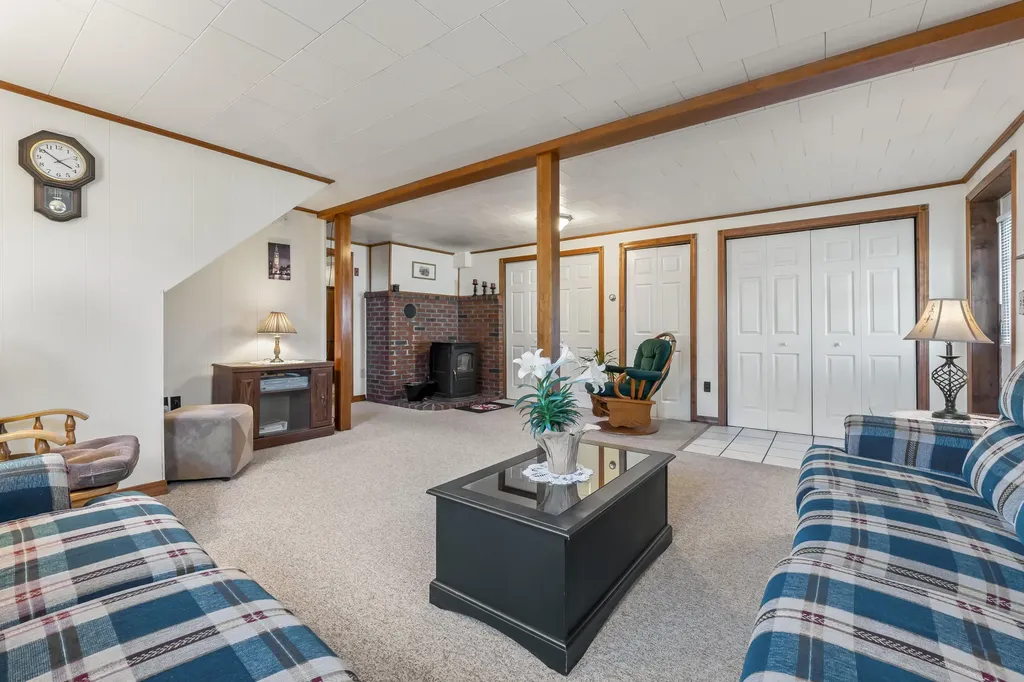 258 Mast Hill Road Bucksport ME 04416