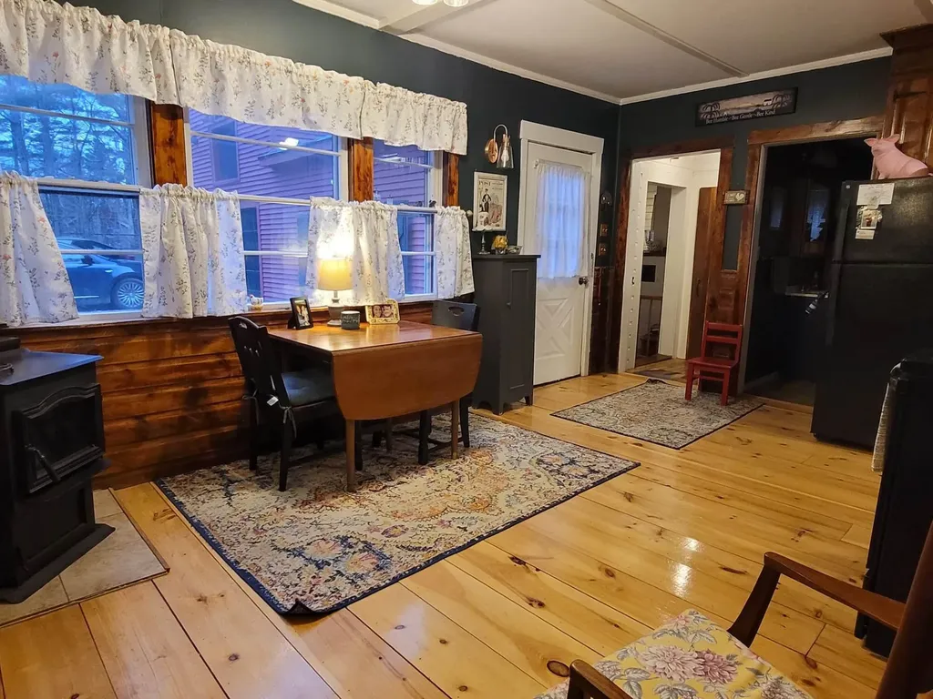 61 Pine Knoll Road Winthrop ME 04364