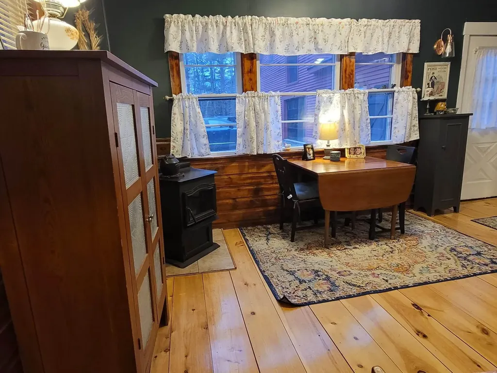 61 Pine Knoll Road Winthrop ME 04364