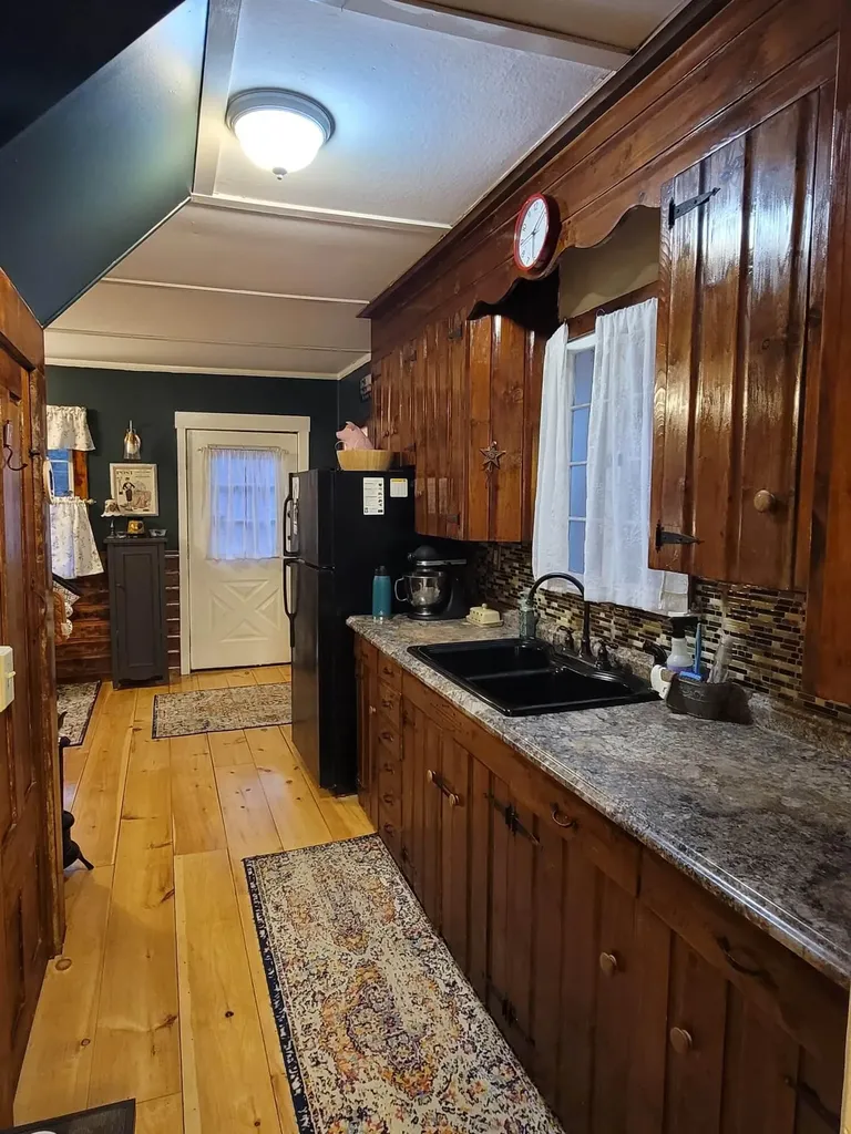 61 Pine Knoll Road Winthrop ME 04364