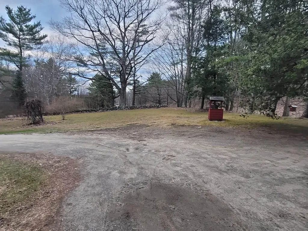 61 Pine Knoll Road Winthrop ME 04364
