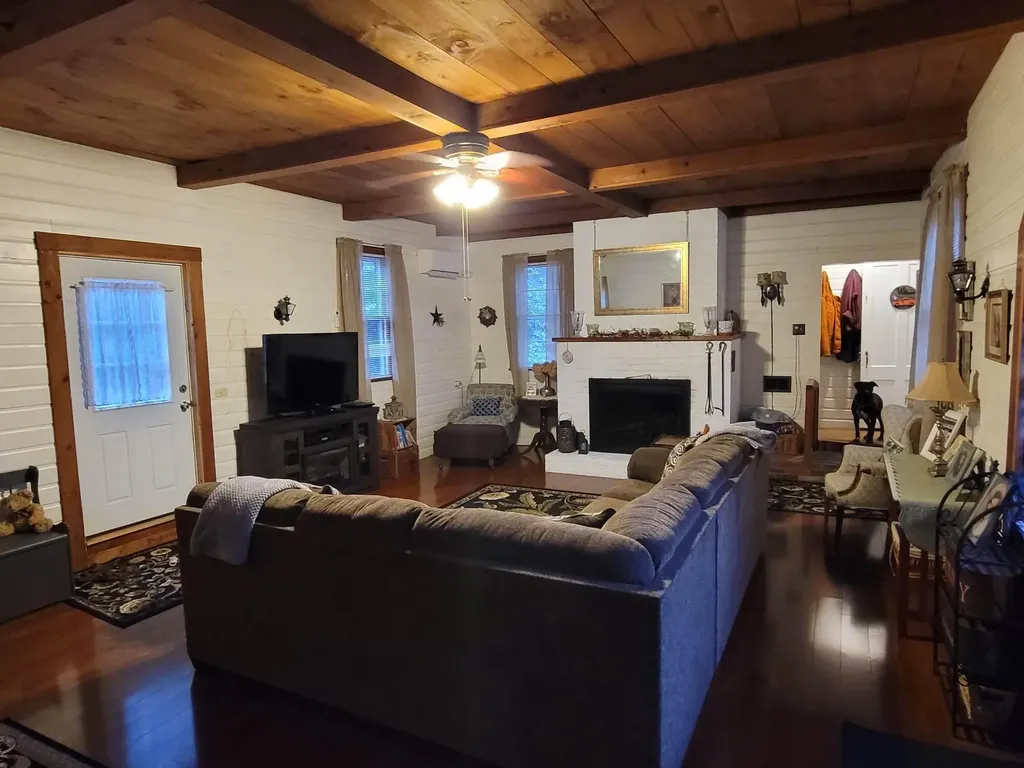 61 Pine Knoll Road Winthrop ME 04364