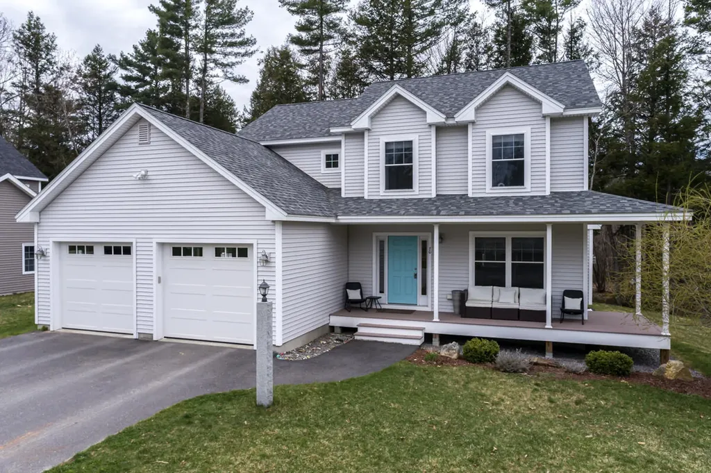 70 Forest Glen Lane Topsham ME 04086