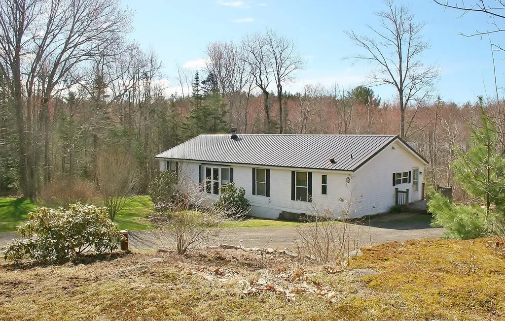 24 Grierson Road South Thomaston ME 04858