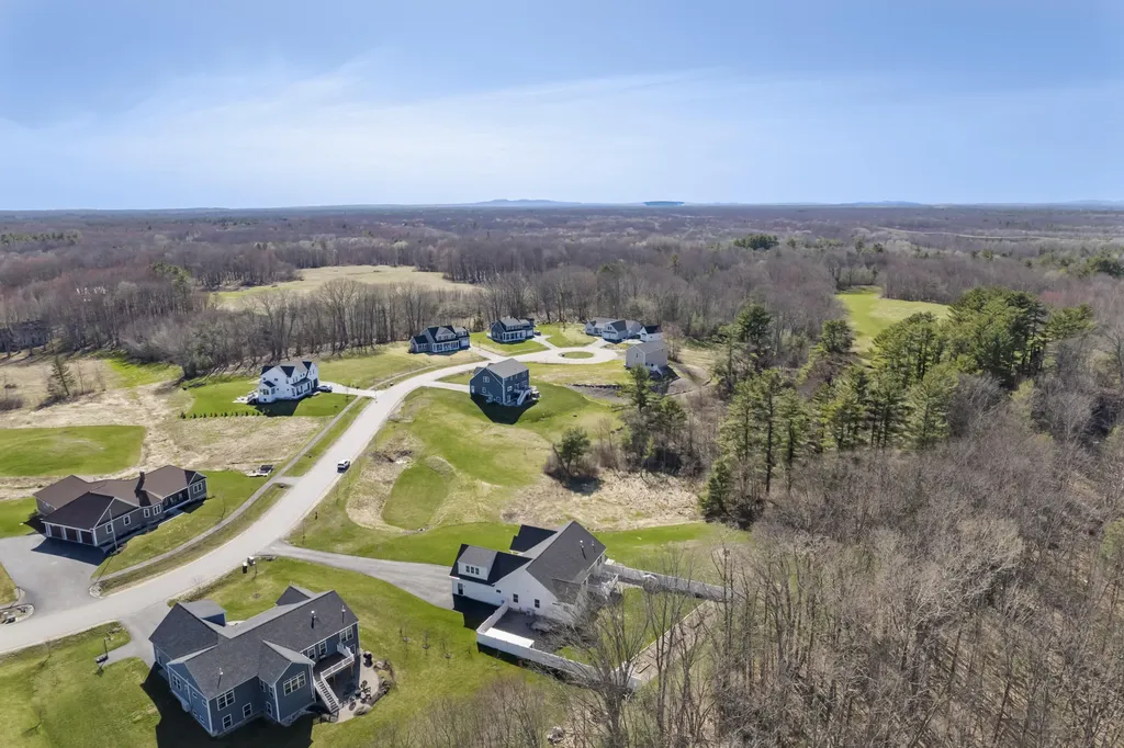 11 Higgins Drive Kennebunk ME 04043