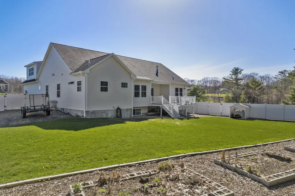 11 Higgins Drive Kennebunk ME 04043