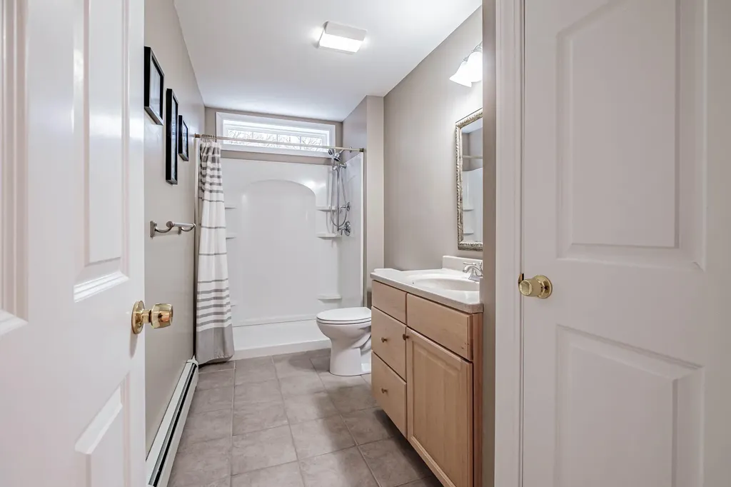 42 Winding Way Raymond ME 04071