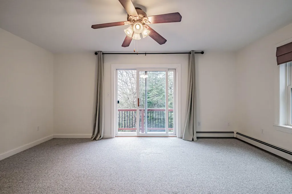 42 Winding Way Raymond ME 04071