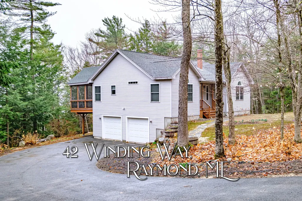 42 Winding Way Raymond ME 04071