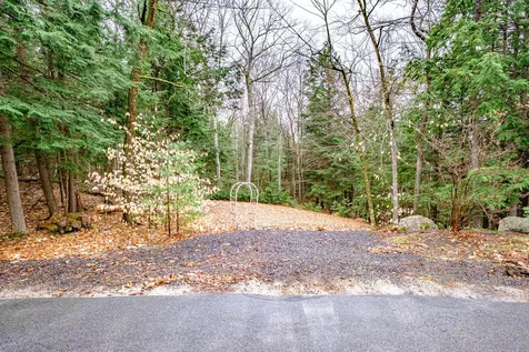 42 Winding Way Raymond ME 04071