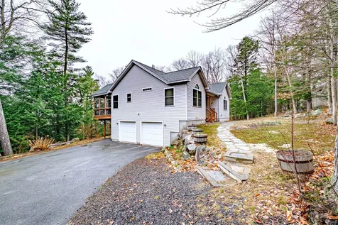42 Winding Way Raymond ME 04071