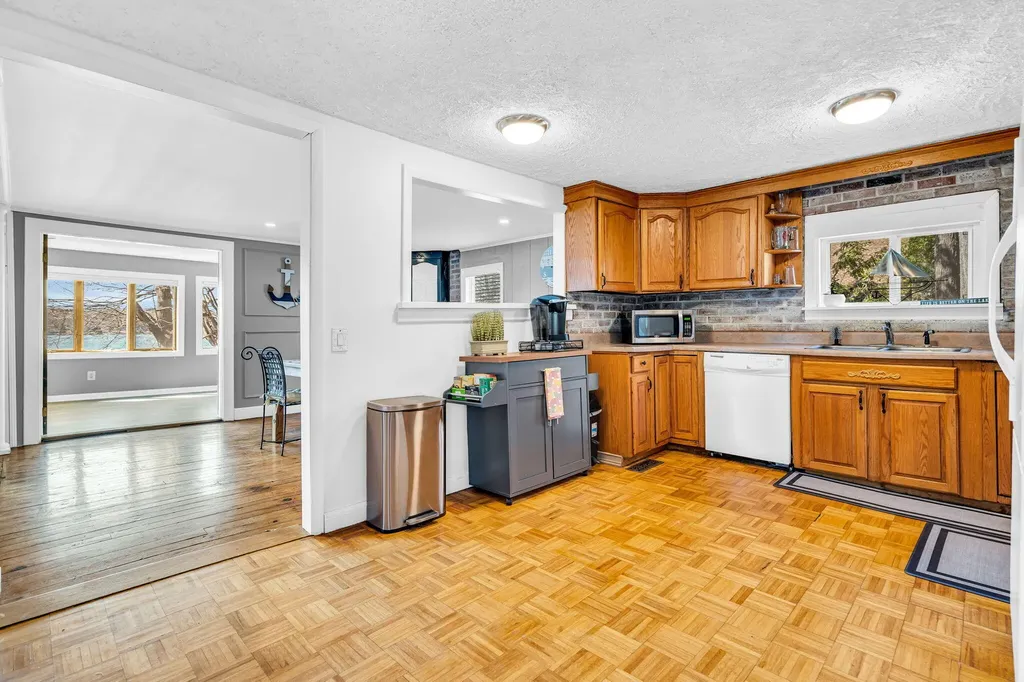 185 Cottage Road Windham ME 04062