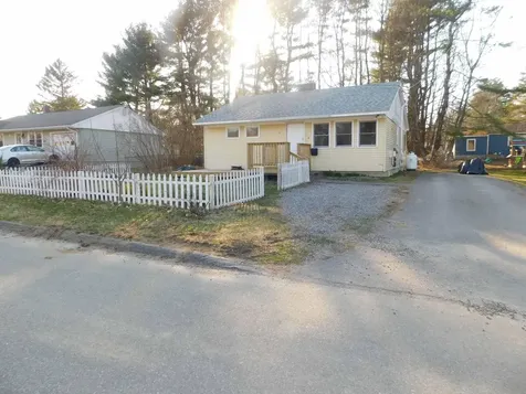 8 Glenwood Street Orono ME 04473