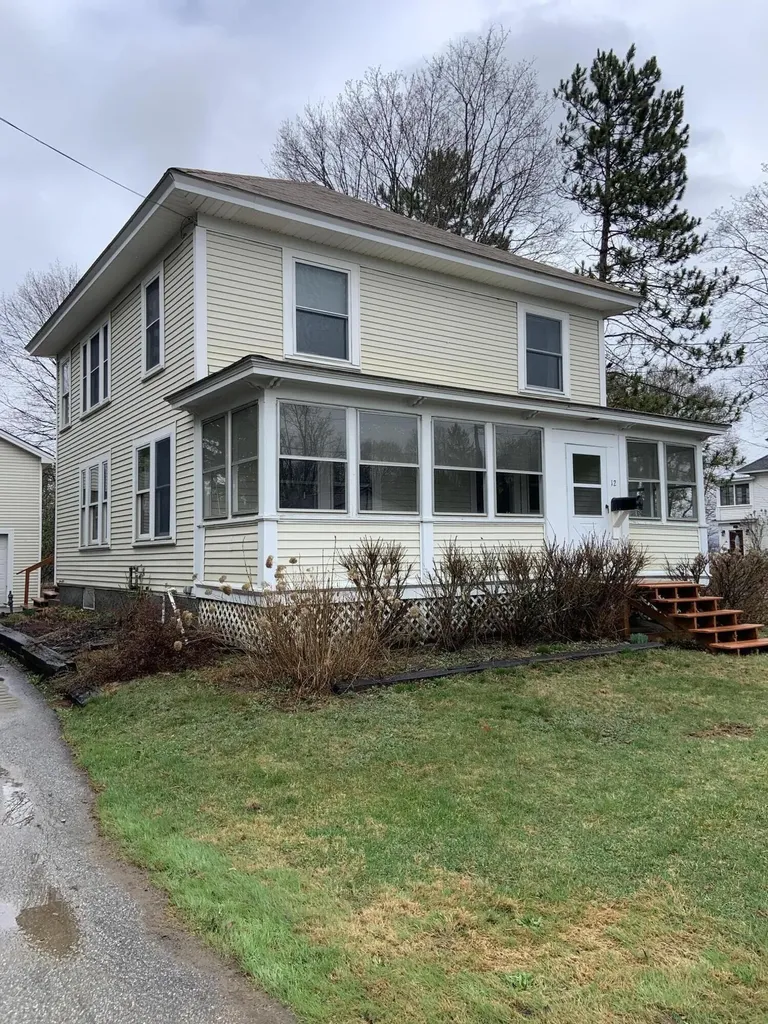 12 Sebasticook Avenue Newport ME 04953