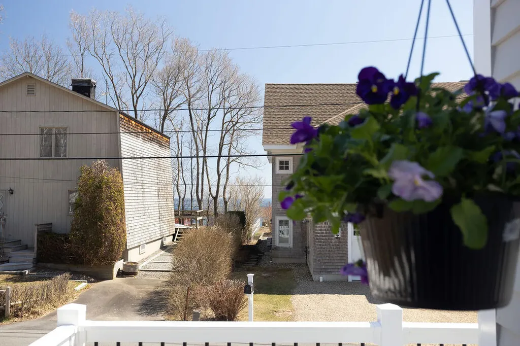 90 Freeman Street York ME 03909