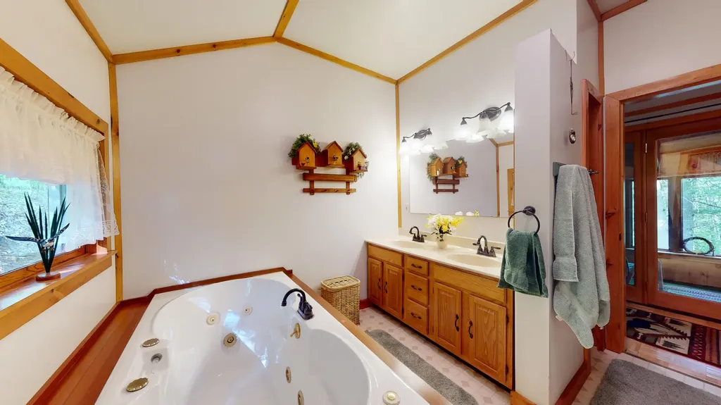 55 Dean Road Buxton ME 04093