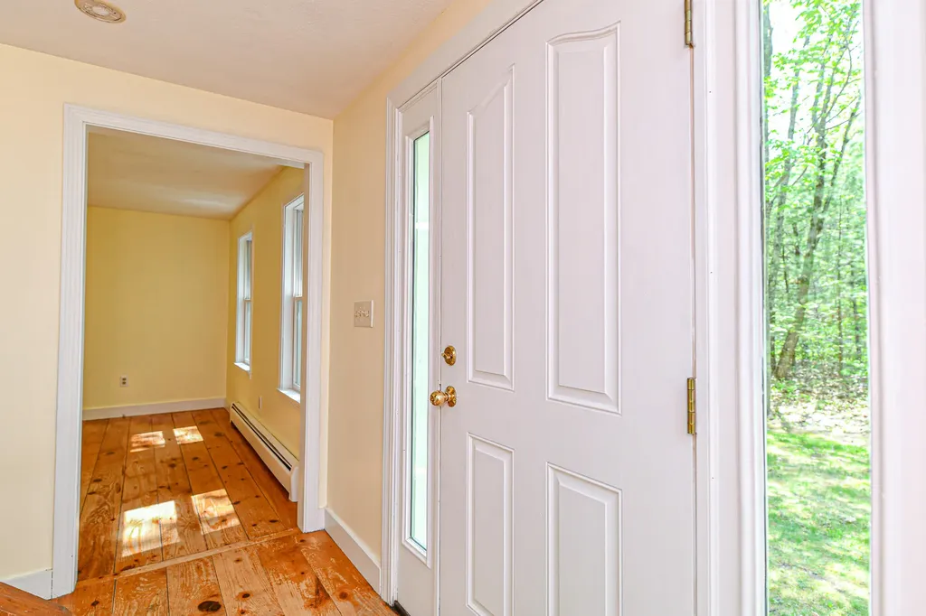 8 Chapman Lane Kennebunk ME 04043