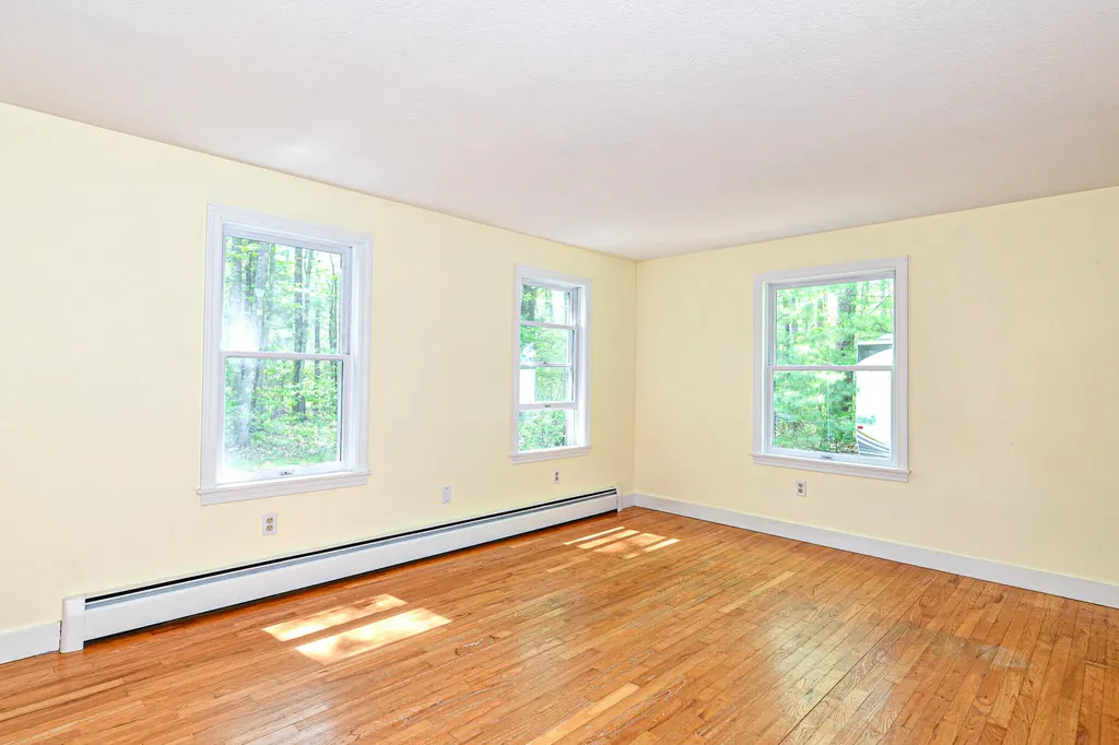 8 Chapman Lane Kennebunk ME 04043