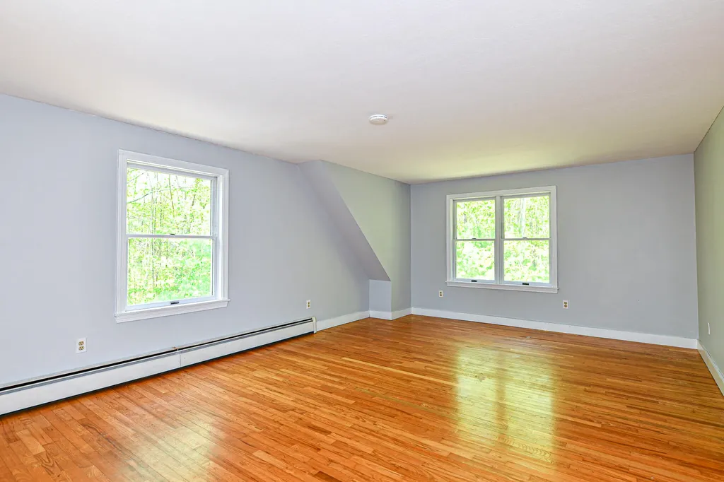 8 Chapman Lane Kennebunk ME 04043