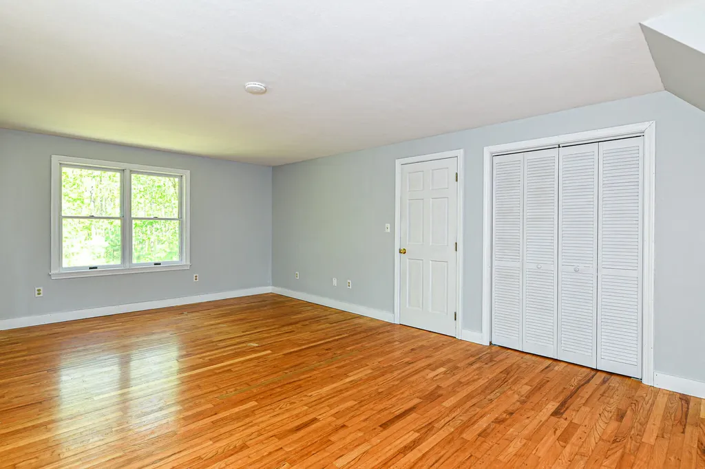 8 Chapman Lane Kennebunk ME 04043