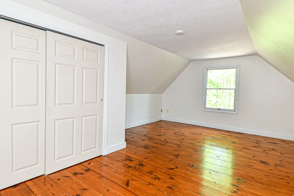 8 Chapman Lane Kennebunk ME 04043