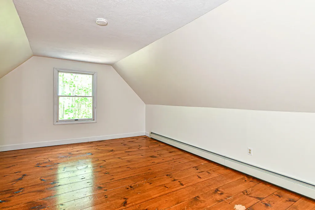 8 Chapman Lane Kennebunk ME 04043