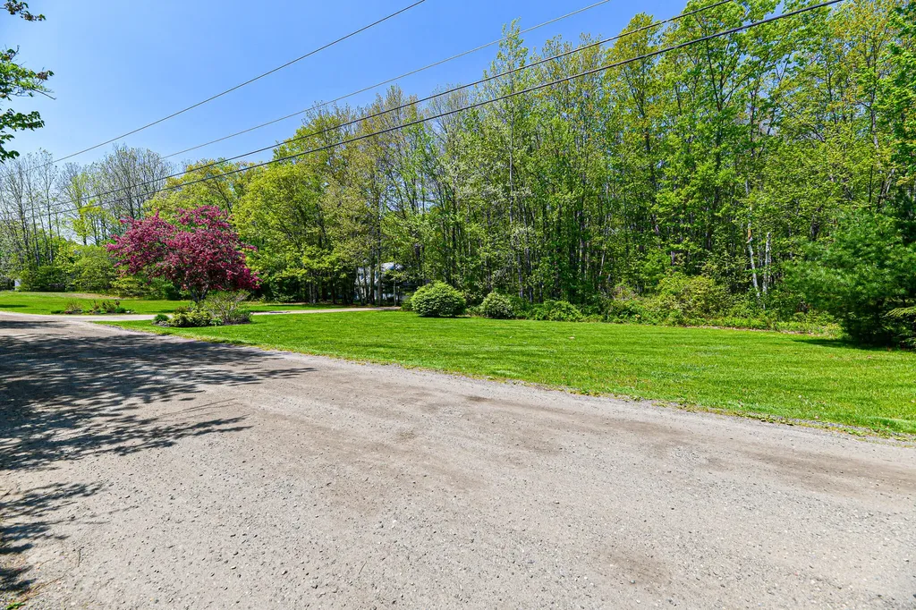 8 Chapman Lane Kennebunk ME 04043