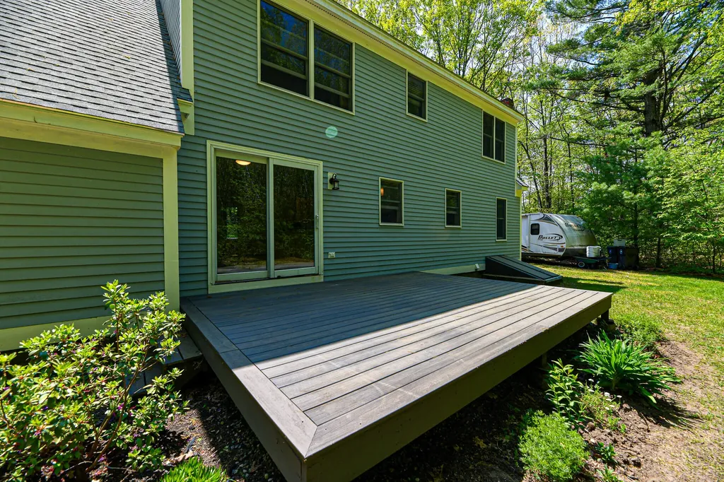 8 Chapman Lane Kennebunk ME 04043
