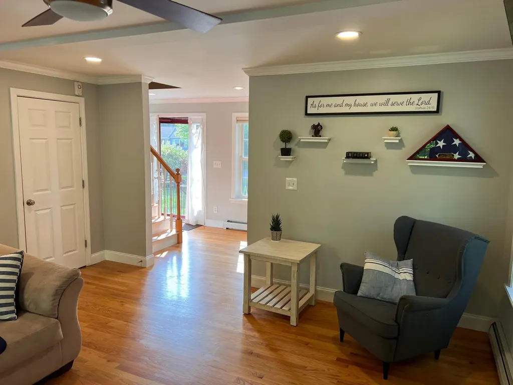 2 Richards Way Saco ME 04072