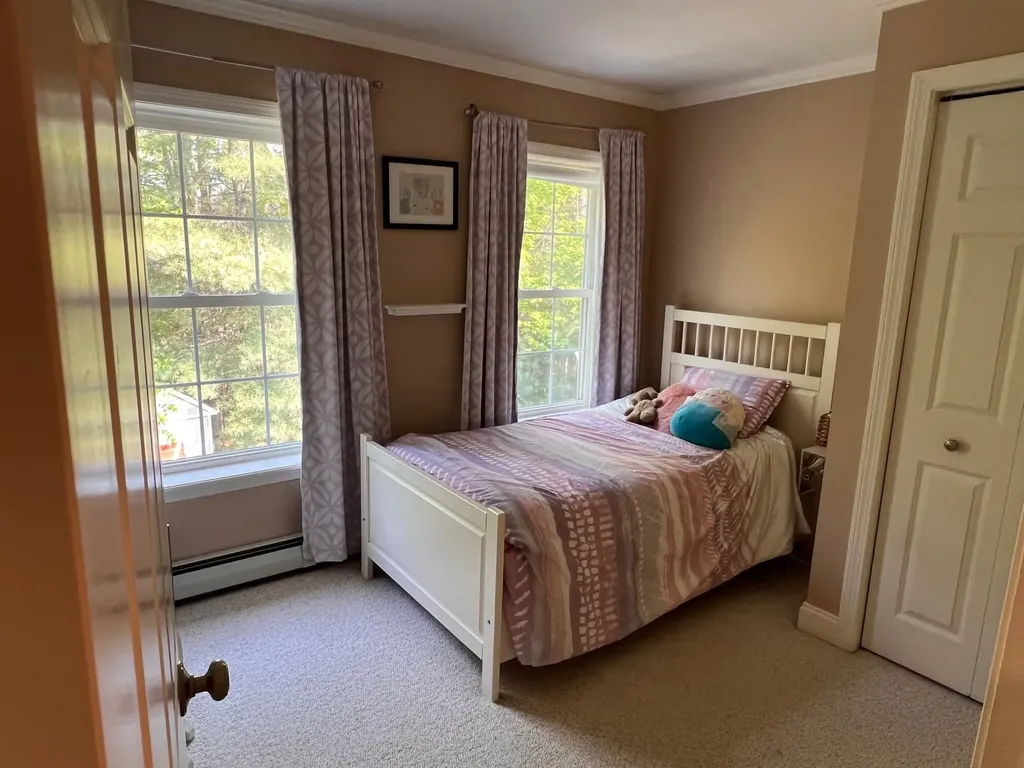 2 Richards Way Saco ME 04072