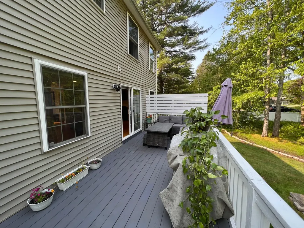 2 Richards Way Saco ME 04072