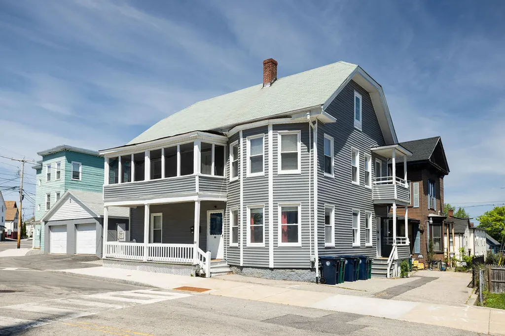 20 Crescent Street Biddeford ME 04005