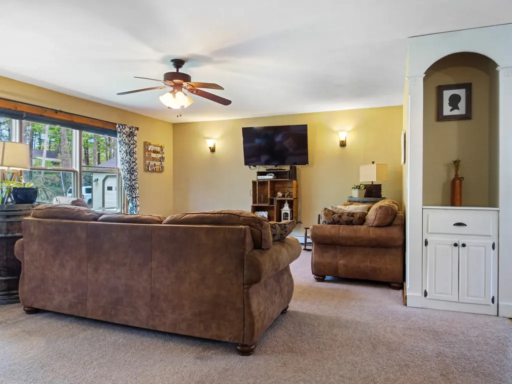 222 Neck Road West Gardiner ME 04345