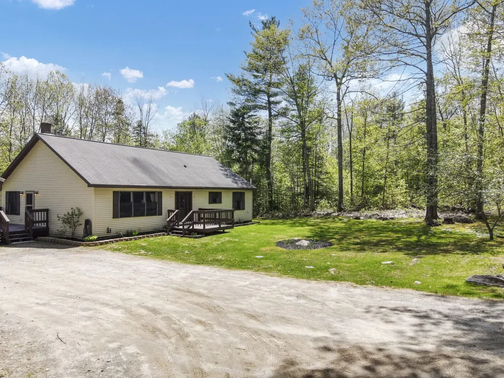 222 Neck Road West Gardiner ME 04345