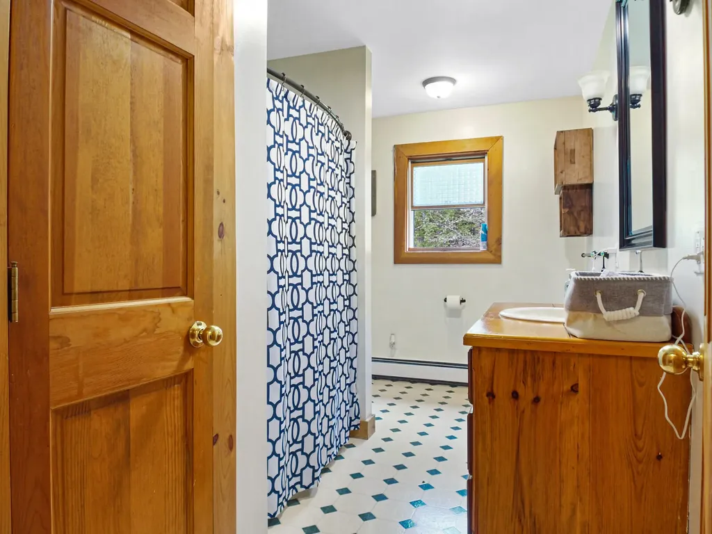 222 Neck Road West Gardiner ME 04345